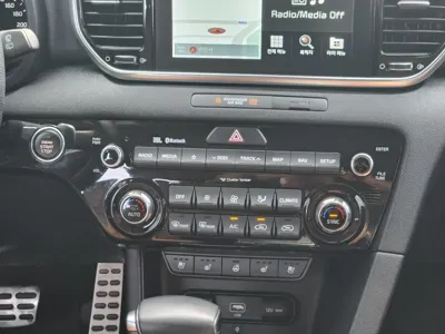 Kia Sportage 2019, 111511 км, за 10831.04 USD - фото 17
