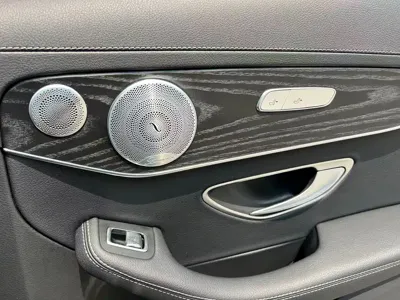 Mercedes-Benz C-Class 2021, 50000 км, за 21873.44 USD - фото 6
