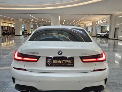 BMW 3 Series 2021, 54000 км, за 21600.52 USD