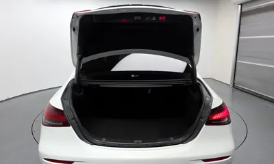 Mercedes-Benz E-Class 2023, 15138 км, за 49337.71 USD - фото 20