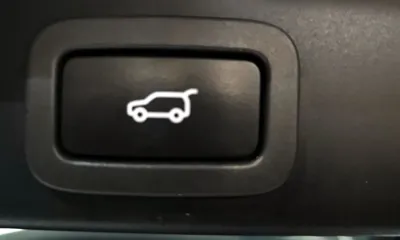 Jaguar F-Pace 2017, 109215 км, за 8582.75 USD - фото 20
