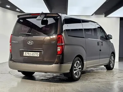 Hyundai Starex 2019, 80505 км, за 13266.05 USD