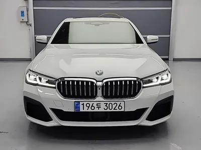 BMW 5-Series · 2023 год