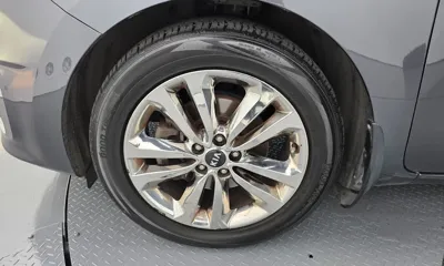 Kia Canival 2015, 153041 км, за 5382.7 USD