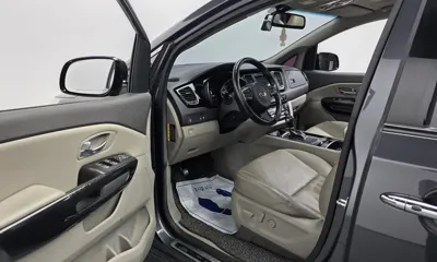 Kia Canival 2015, 153041 км, за 5382.7 USD - фото 10