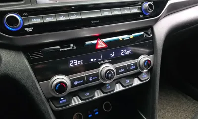 Hyundai Avante 2019, 60057 км, за 9100.97 USD - фото 16