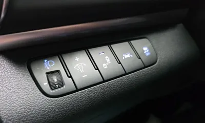 Hyundai Avante 2019, 60057 км, за 9100.97 USD - фото 19