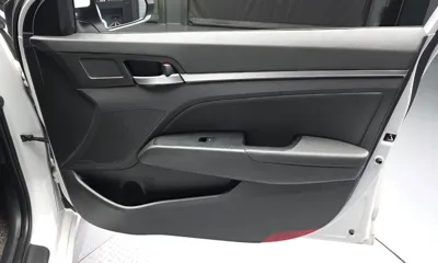 Hyundai Avante 2019, 60057 км, за 9100.97 USD - фото 24