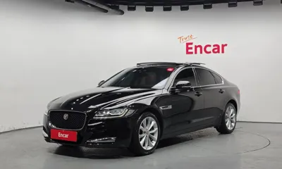 Jaguar XF · 2019 год