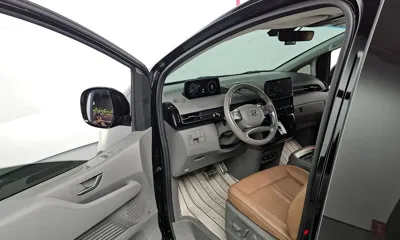 Hyundai Staria 2022, 71869 км, за 17728.58 USD - фото 11