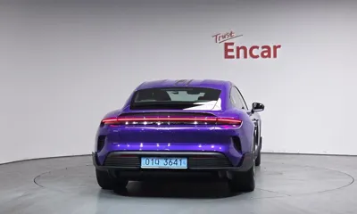 Porsche Taycan 2025, 6929 км, за 116380.53 USD