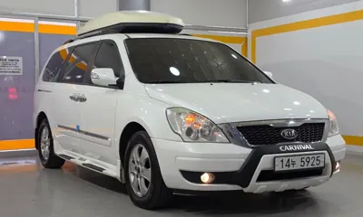 Kia Canival 2012, 168963 км, за 2925.31 USD
