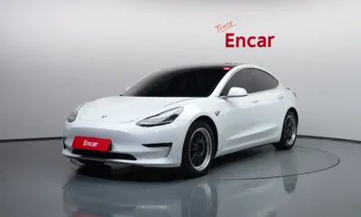 Tesla Model 3 · 2020 год