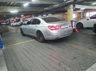 BMW 7-Series 2015, 180000 км, за 6892.48 USD