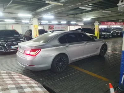 BMW 7-Series 2015, 180000 км, за 6892.48 USD