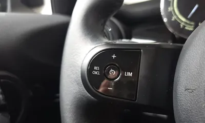 MINI Cooper 2022, 20591 км, за 15222.5 USD - фото 9