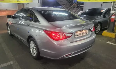 Hyundai Sonata 2010, 160000 км, за 2439.19 USD