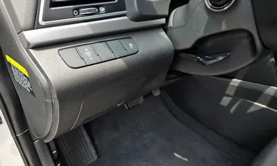 Hyundai Avante 2016, 121265 км, за 4940.52 USD - фото 18