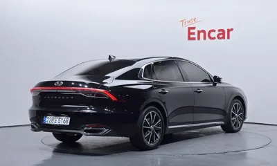Hyundai Grandeur 2022, 32437 км, за 17785.03 USD