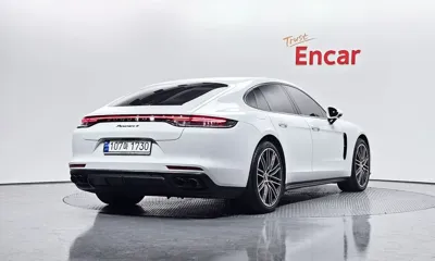 Porsche Panamera 2021, 42420 км, за 63733.24 USD