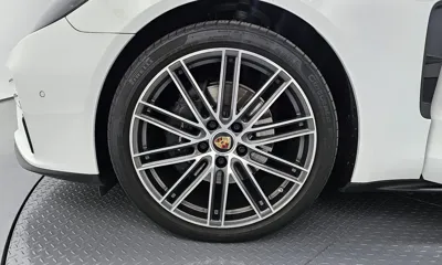 Porsche Panamera 2021, 42420 км, за 63733.24 USD