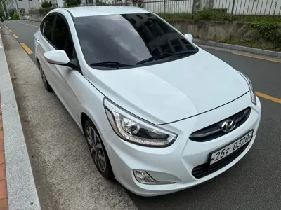 Hyundai Accent · 2016 год