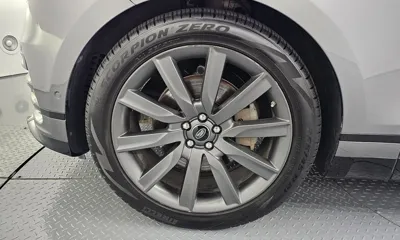 Land Rover Range Rover Velar 2018, 128041 км, за 22095.81 USD
