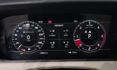 Land Rover Range Rover Velar 2018, 128041 км, за 22095.81 USD - фото 8