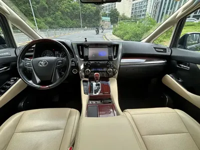 Toyota Alphard 2018, 100000 км, за 54266.16 USD - фото 8