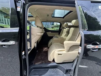 Toyota Alphard 2018, 100000 км, за 54266.16 USD - фото 12
