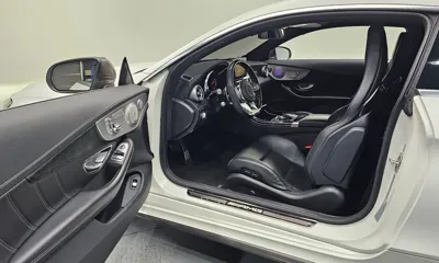 Mercedes-Benz C-Class 2017, 47371 км, за 31061.63 USD - фото 10