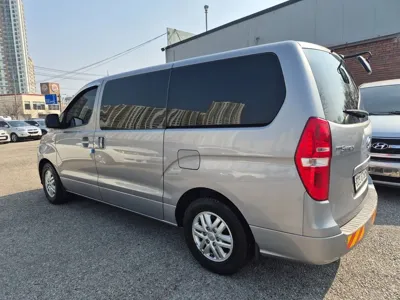 Hyundai Starex 2019, 154767 км, за 8205.33 USD