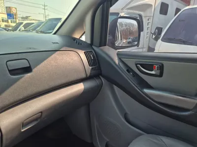 Hyundai Starex 2019, 154767 км, за 8205.33 USD - фото 9