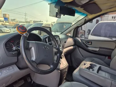 Hyundai Starex 2019, 154767 км, за 8205.33 USD - фото 13