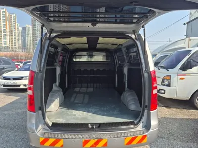 Hyundai Starex 2019, 154767 км, за 8205.33 USD - фото 16