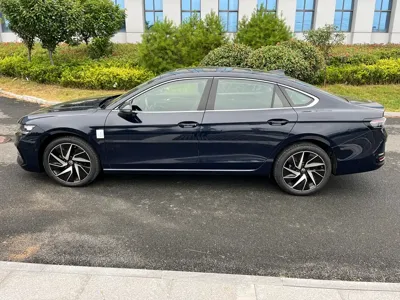 Volkswagen Magotan 2024, 8500 км, за 23545.34 USD