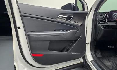 Kia Sportage 2023, 58113 км, за 28358.03 USD - фото 24