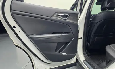 Kia Sportage 2023, 58113 км, за 28358.03 USD - фото 25
