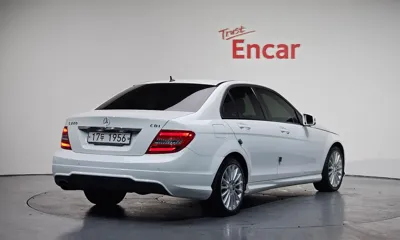 Mercedes-Benz C-Class 2014, 114837 км, за 4162.54 USD