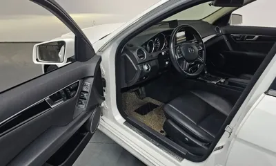 Mercedes-Benz C-Class 2014, 114837 км, за 4162.54 USD - фото 11