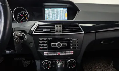 Mercedes-Benz C-Class 2014, 114837 км, за 4162.54 USD - фото 14