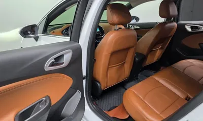 ChevroletGMDaewoo Cruze 2017, 63098 км, за 4729.37 USD - фото 19