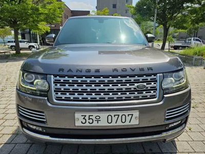 Land Rover Range Rover · 2015 год
