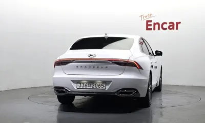 Hyundai Grandeur 2022, 26211 км, за 17557.91 USD