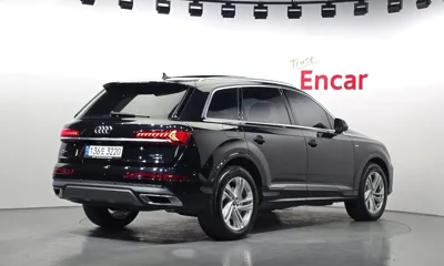 Audi Q7 2021, 94847 км, за 28741.32 USD