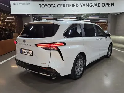 Toyota Sienna 2025, 7407 км, за 42839.48 USD