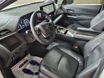 Toyota Sienna 2025, 7407 км, за 42839.48 USD - фото 7