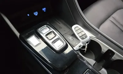 Hyundai Sonata 2020, 77056 км, за 10637.59 USD - фото 9