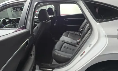 Hyundai Sonata 2020, 77056 км, за 10637.59 USD - фото 11