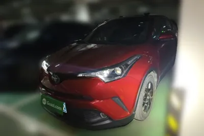 Toyota C-HR · 2018 год